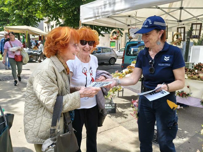 Nei mercati di Torino i civich con il nuovo mezzo anti-truffa