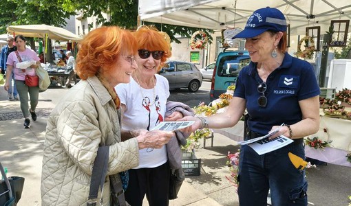 Nei mercati di Torino i civich con il nuovo mezzo anti-truffa