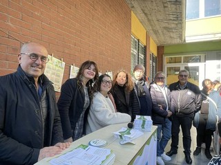 Bambini protagonisti in via Cecchi con Taurino Netturbino
