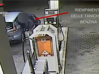 La truffa della benzina con carte clonate