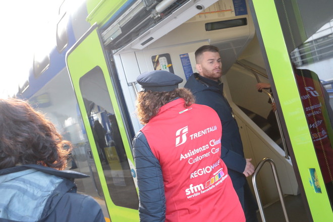 Dopo due mesi e mezzo di bus, si viaggerà nuovamente sui convogli