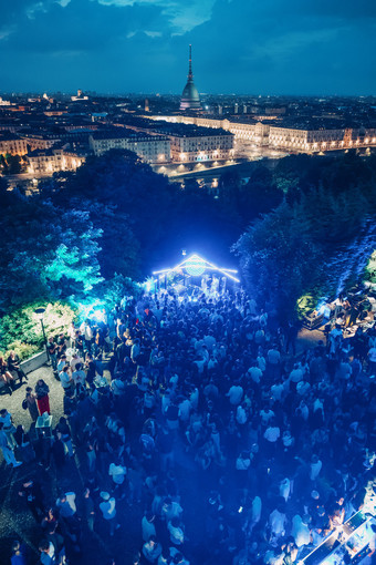 Una Notte al Monte dei Cappuccini: torna l'appuntamento serale con Club Silencio Una Notte al Monte dei Cappuccini: torna l'appuntamento serale con Club Silencio