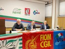 corteo con striscione azzurro