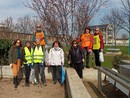 Ai volontari di Tsp la pulizia del parco dedicato ai Caduti dei Lager Nazisti di corso Moncalieri