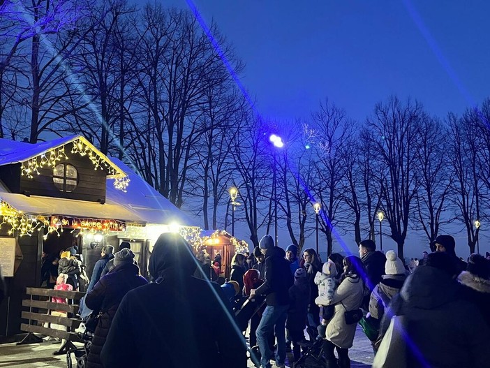 Dal Castello alla città: la magia del Natale invade Rivoli Dal Castello alla città: la magia del Natale invade Rivoli