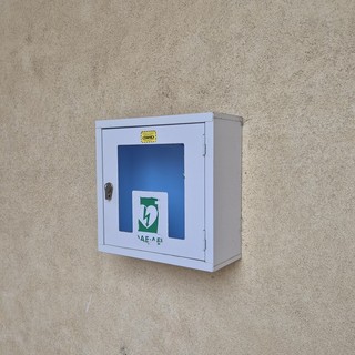 La cassetta vuota del defibrillatore