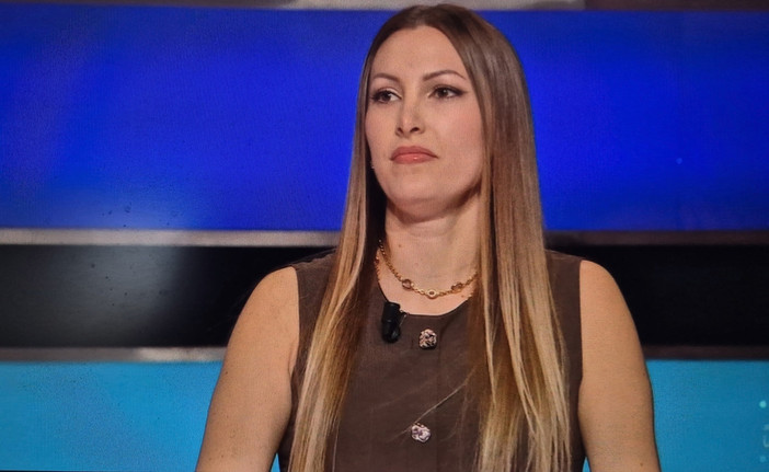 Elisa Leonardo al quiz di Canale 5