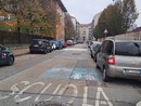 Auto in malasosta davanti alla scuola: ecco senso unico, dossi e zona 30 Auto in malasosta davanti alla scuola: ecco senso unico, dossi e zona 30