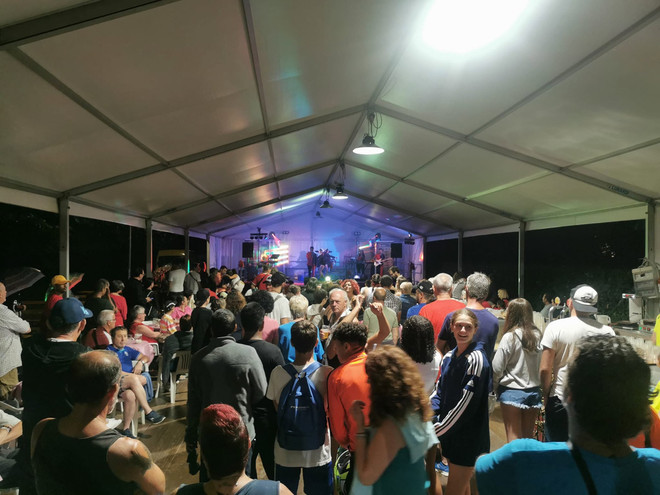 Fuochi cancellati, la festa no: Villar Perosa riparte con musica e spettacoli Fuochi cancellati, la festa no: Villar Perosa riparte con musica e spettacoli