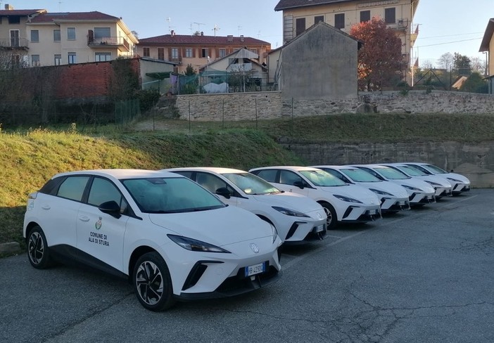 L'Unione Montana Valli di Lanzo, Ceronda e Casternone punta sulla mobilità sostenibile con 19 nuove auto elettriche L'Unione Montana Valli di Lanzo, Ceronda e Casternone punta sulla mobilità sostenibile con 19 nuove auto elettriche