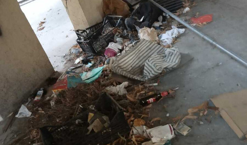 Le condizioni del lavatoio del Villaggio Snia