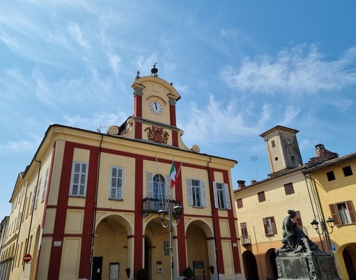 Il municipio di Vigone