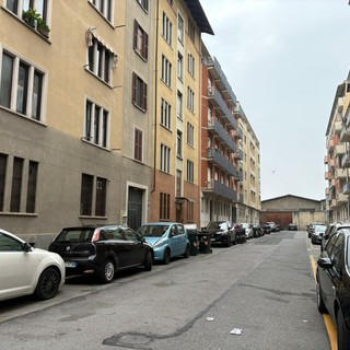 Una raccolta firme per illuminare la via
