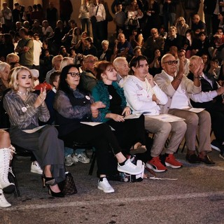 San Nicola cambia ritmo: a Vigone arrivano majorettes e basket