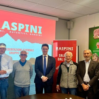 Il presidente del Consiglio regionale in visita allo stabilimento Raspini Il presidente del Consiglio regionale in visita allo stabilimento Raspini