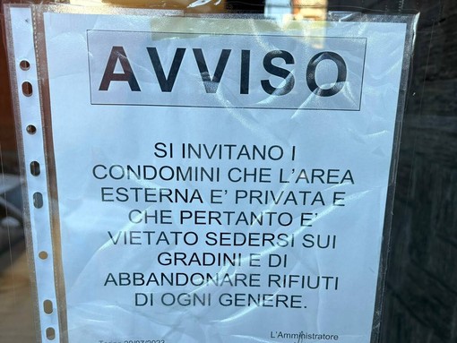Polemica in via Ponderano per gli schiamazzi serali
