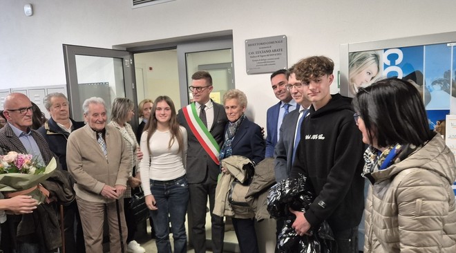 La targa dopo lo svelamento La targa dopo lo svelamento