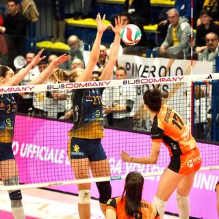 Decortes contro il muro di Davyskiba e Dodson (foto di Christian Bosio)