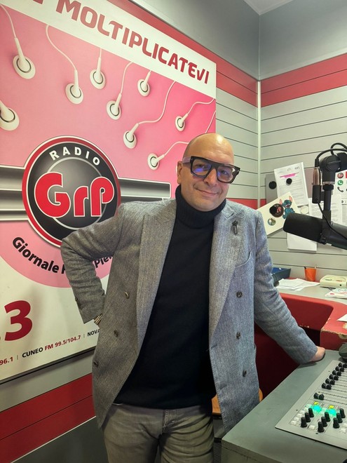 Radio GRP, la diretta tutte le domeniche con Cristian Panzanaro Radio GRP, la diretta tutte le domeniche con Cristian Panzanaro