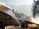 L'intervento dei vigili del fuoco in una baita a Cesana