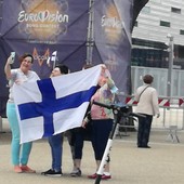Telecamere, miss da concorso e le ultras dei Rasmus: si scalda il clima da Eurovision (ed è subito Torino 2006)