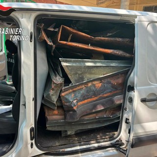 Furto di rame al cimitero di Racconigi: tre arresti a Carmagnola