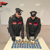 Trovati con quattro chili di hashish in casa: arrestati padre e figlio a Ivrea
