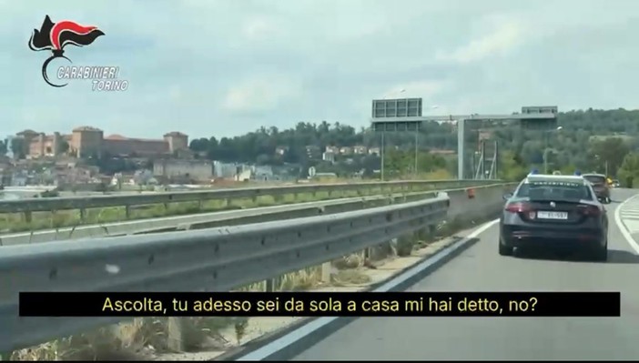 I carabinieri in aiuto di una giovanissima