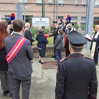 Intitolata al Carabiniere Giovanni Manescotto la caserma di Carignano