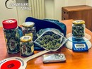 San Giorio di Susa, lancia dal finestrino uno zaino pieno di marijuana: inseguito e fermato dai Carabinieri