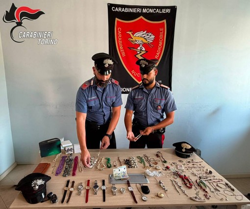Furto in un'abitazione a Trofarello: arrestato 41enne dopo la fuga in moto tra le vie della città Furto in un'abitazione a Trofarello: arrestato 41enne dopo la fuga in moto tra le vie della città