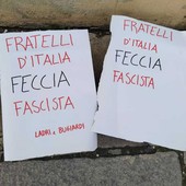 Chieri, cartelli con insulti al gazebo di FdI, Nicco: "Clima di intolleranza inaccettabile"