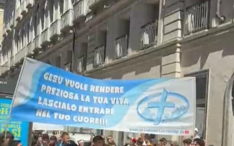 Da Taranto a Torino per manifestare fede e speranza