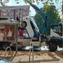Auto si sgancia e cada da una bisarca in corso Siracusa Auto si sgancia e cada da una bisarca in corso Siracusa
