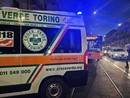 Persona anziana cade: il 77 costretto a fermarsi sui binari, traffico in tilt