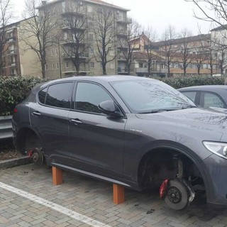 Auto finita nel mirino dei ladri