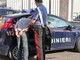 Minaccia l’anziana madre con un coltellaccio per estorcerle denaro: arrestato 41enne