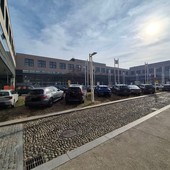 Ma alcuni cittadini attaccano: “Ciclabili ovunque, trovare un posto é impossibile”