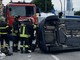 Incidente in corso Roma a Moncalieri: auto ribaltata e due persone ferite