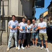 Gli attivisti di Azione Torino nelle strade della città