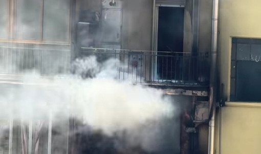 Alloggio in fiamme a Borgo Vittoria: intervento dei vigili del fuoco