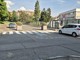 A Mirafiori un’area pedonale della discordia tra ingorghi al mattino e auto in sosta vietata A Mirafiori un’area pedonale della discordia tra ingorghi al mattino e auto in sosta vietata