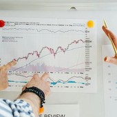 Le azioni di Borsa: quali fattori spostano il loro prezzo?