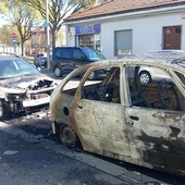 Auto bruciate in zona Aeronautica