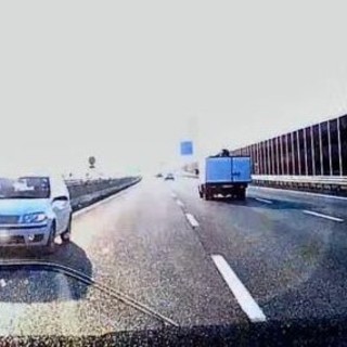 Auto in contromano sull'autostrada A4: paura all'altezza di Rondissone