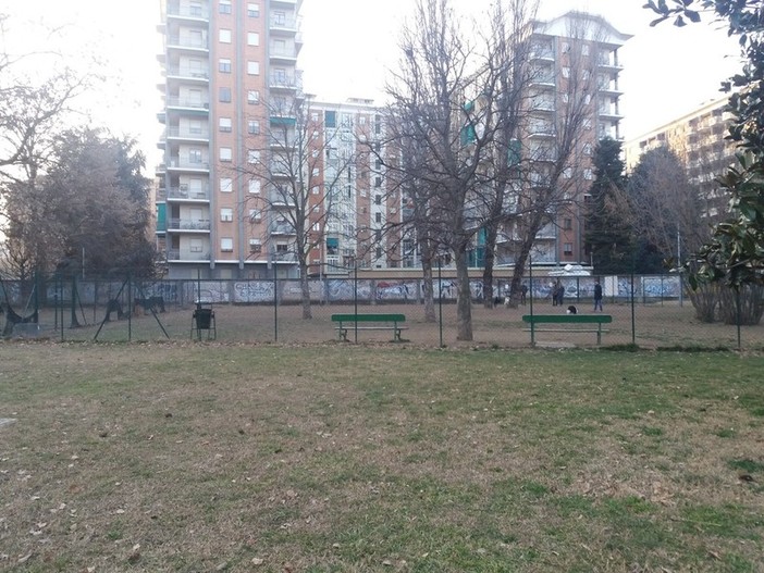 Parco Rignon, abitanti contro l'area cani: &quot;Frastuono insopportabile, chiudetela&quot;