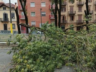 Maltempo a Torino nel pomeriggio di oggi Maltempo a Torino nel pomeriggio di oggi