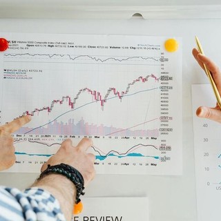 Le azioni di Borsa: quali fattori spostano il loro prezzo?