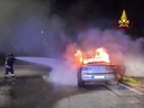 Bibiana, auto in fiamme in via Pinerolo: incolume il conducente