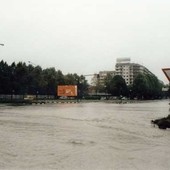 Alluvione del 2000 all'incrocio tra corso regina e corso potenza dove sorgerà il nuovo ospedale